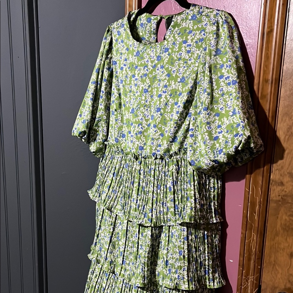 Elegant Green and Blue puff sleeve spring dress